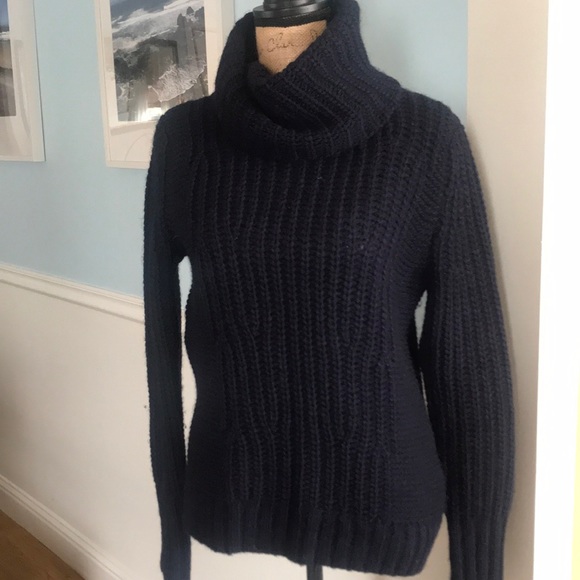 Banana Republic Sweaters - Great looking navy blue banana republic sweater S